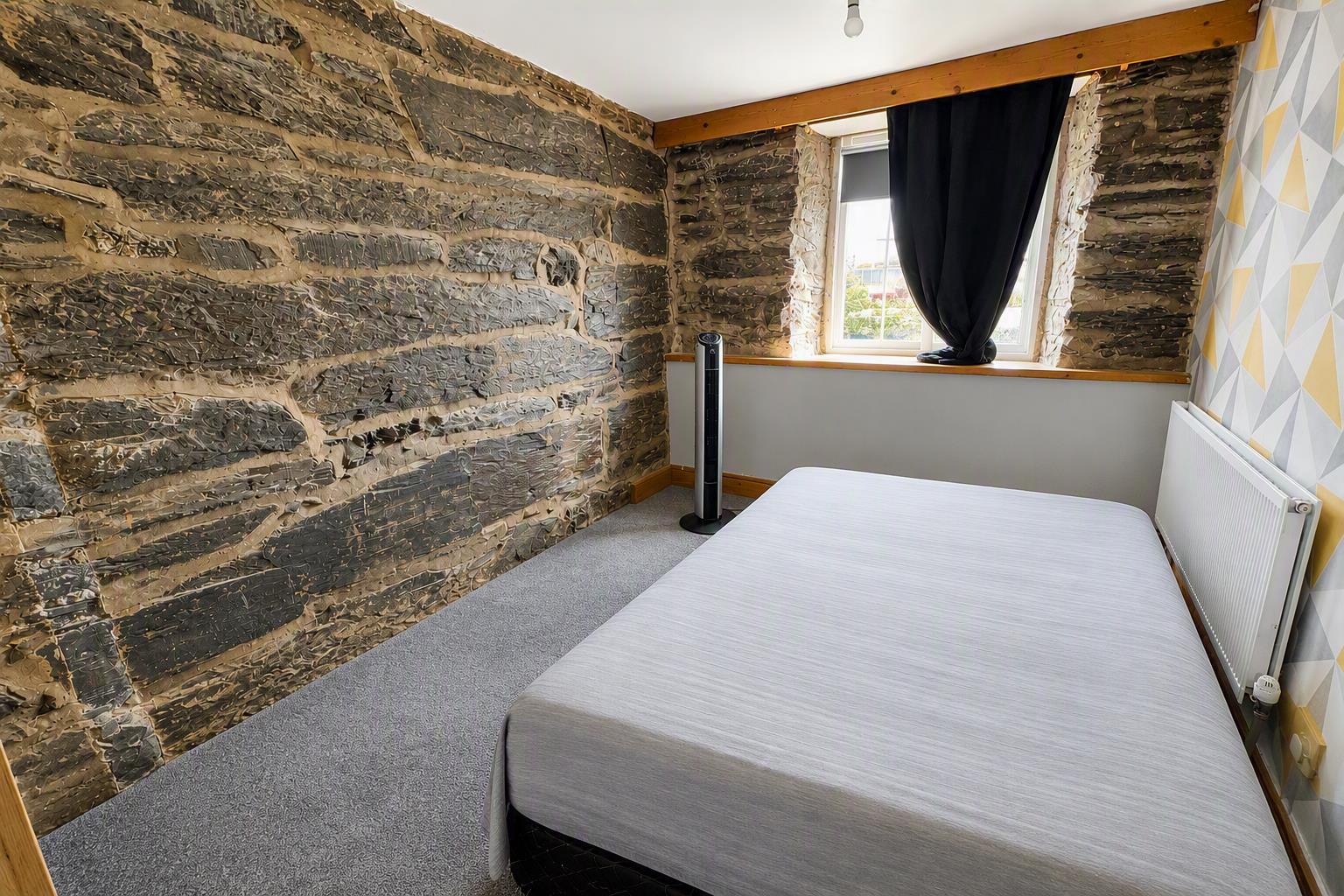 Bedroom 1.png